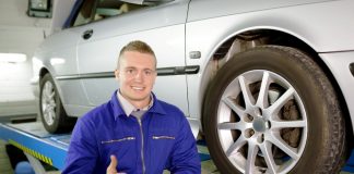 Når bilen svinger fra venstre til høyre - hvordan skifte støtdempere og fjærer!