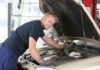 Hvordan bytte girolje? - DIY-tips og manuell veiledning