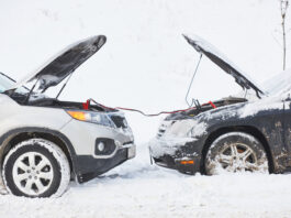Starthjelp til bilen: Slik startes bilen med startkabler!