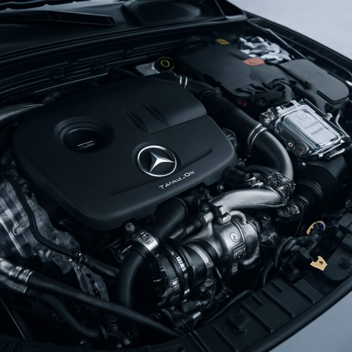 Mercedes-Benz-GLA-motorer.jpg